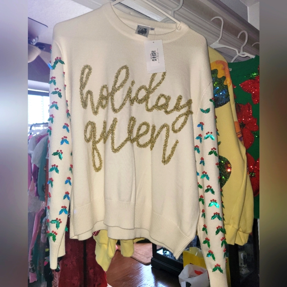 Size Med nwt Holiday Green Sweater with Festive Embroidery